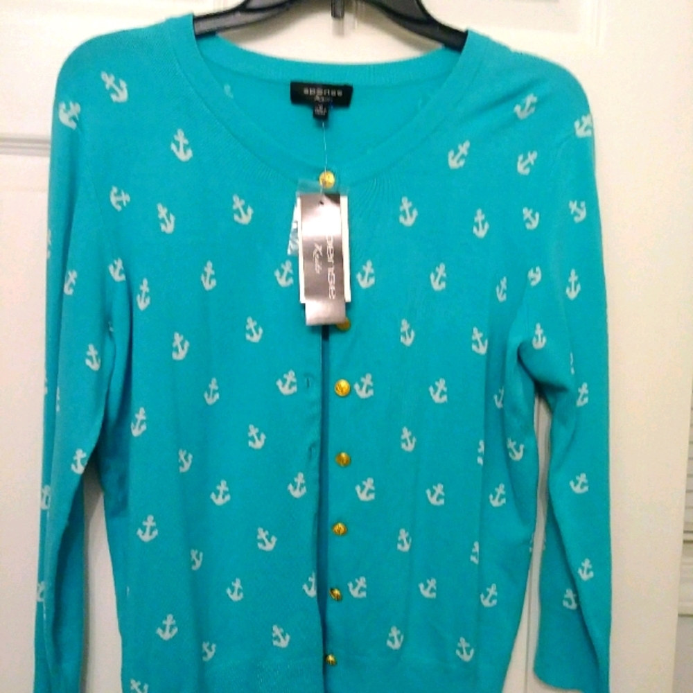 Spense knits ladies cardigan sweater. NWT